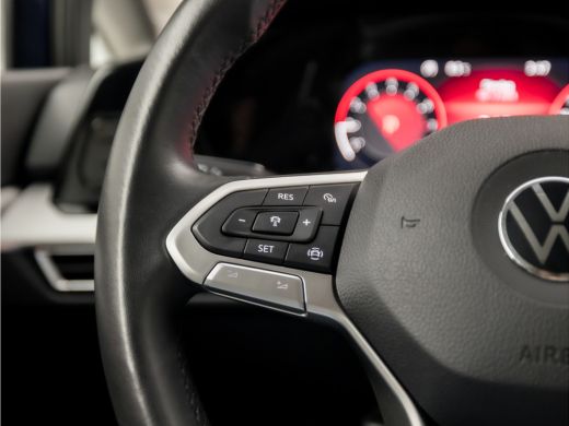 Volkswagen Golf 1.0 TSI Sport Automaat (VIRTUAL COCKPIT, APPLE CARPLAY, GROOT NAVI, SFEERVERLICHTING,  KEYLESS, L... ActivLease financial lease