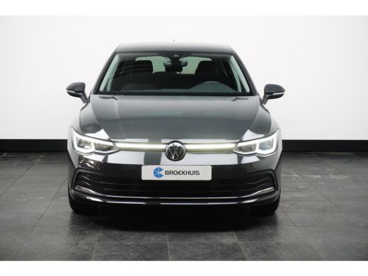 Volkswagen Golf VIII Lim. Style eHybrid | Achter uitrij camera |Stoelverwarming | Apple Carplay | Parkeersensoren | ActivLease financial lease