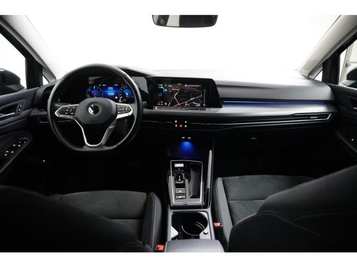 Volkswagen Golf VIII Lim. Style eHybrid | Achter uitrij camera |Stoelverwarming | Apple Carplay | Parkeersensoren | ActivLease financial lease
