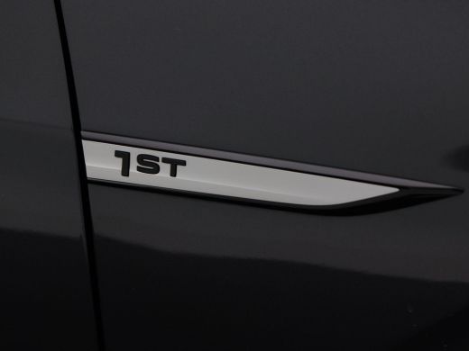 Volkswagen ID.3 First 58 kWh 204 Pk | Trekhaak Afneembaar | Adaptive Cruise | Virtual Cockpit | Stoelverwarming |... ActivLease financial lease