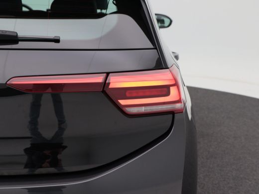 Volkswagen ID.3 First 58 kWh 204 Pk | Trekhaak Afneembaar | Adaptive Cruise | Virtual Cockpit | Stoelverwarming |... ActivLease financial lease