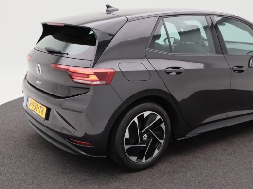 Volkswagen ID.3 First 58 kWh 204 Pk | Trekhaak Afneembaar | Adaptive Cruise | Virtual Cockpit | Stoelverwarming |... ActivLease financial lease