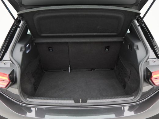 Volkswagen ID.3 First 58 kWh 204 Pk | Trekhaak Afneembaar | Adaptive Cruise | Virtual Cockpit | Stoelverwarming |... ActivLease financial lease