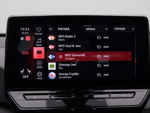 Volkswagen ID.3 First 58 kWh 204 Pk | Trekhaak Afneembaar | Adaptive Cruise | Virtual Cockpit | Stoelverwarming |... ActivLease financial lease
