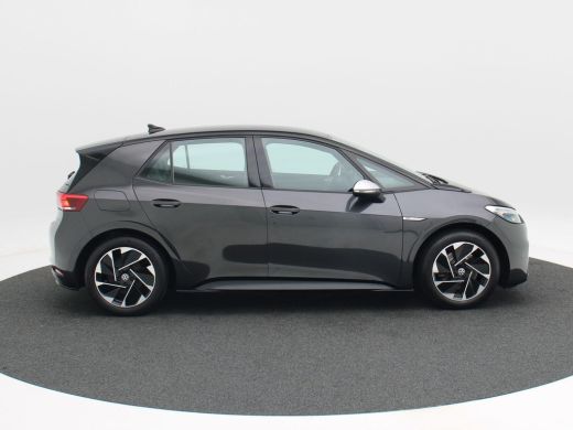 Volkswagen ID.3 First 58 kWh 204 Pk | Trekhaak Afneembaar | Adaptive Cruise | Virtual Cockpit | Stoelverwarming |... ActivLease financial lease