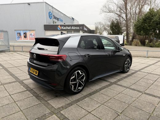 Volkswagen ID.3 First Plus 58 kWh | IQ-Light | Camera | Carplay | ActivLease financial lease