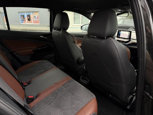 Volkswagen ID.4 First 77 kWh | Navi | Camera | Car Play | ActivLease financial lease