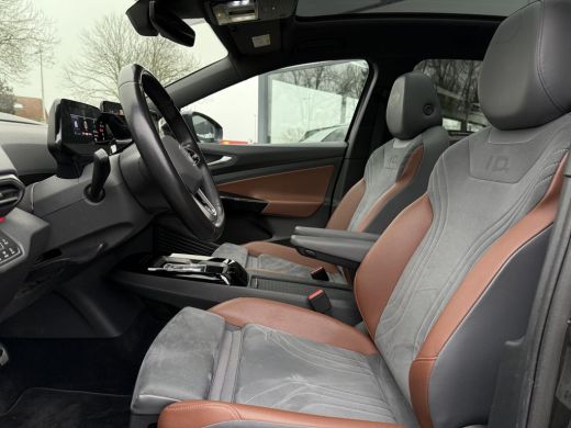 Volkswagen ID.4 First Max 77 kWh | Trekhaak | Panorama | IQ- Light | 360 Camera | ActivLease financial lease