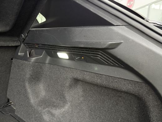 Volkswagen ID.4 First Max 77 kWh | Trekhaak | Panorama | IQ- Light | 360 Camera | ActivLease financial lease