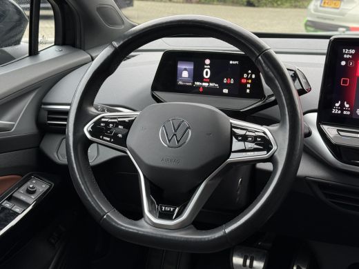 Volkswagen ID.4 First Max 77 kWh | Trekhaak | Panorama | IQ- Light | 360 Camera | ActivLease financial lease