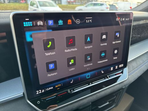 Volkswagen Tayron 1.5 eHybrid R-Line | Panorama dak | Trekhaak | ActivLease financial lease