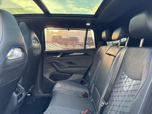 Volkswagen Tayron 1.5 eHybrid R-Line | Panorama dak | Trekhaak | ActivLease financial lease