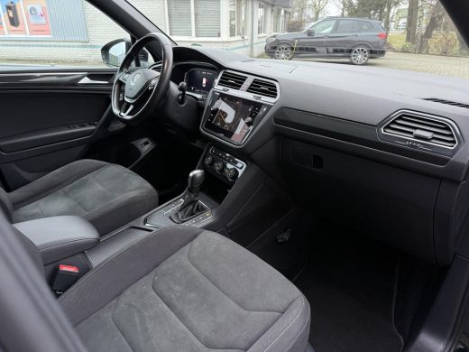 Volkswagen Tiguan Allspace 1.5 TSI Aut. Highline Business R | Panorama | Camera | Virtual | ActivLease financial lease