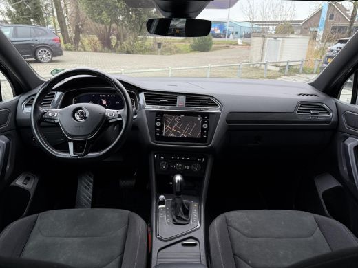 Volkswagen Tiguan Allspace 1.5 TSI Aut. Highline Business R | Panorama | Camera | Virtual | ActivLease financial lease