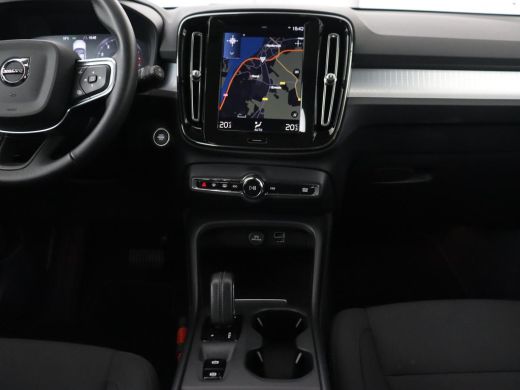 Volvo  XC40 1.5 T2 Business Pro | Trekhaak | Camera | Carplay | Adaptive cruise | Keyless | Full LED | Naviga... ActivLease financial lease