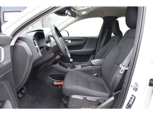 Volvo  XC40 1.5 T2 Momentum Core | Achteruitrijcamera | Apple Carplay/Android Auto|telefoonintegratie premium... ActivLease financial lease