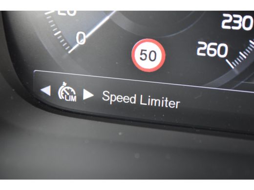 Volvo  XC40 T4 Plus Dark | Leder | Harman Kardon | Trekhaak | ActivLease financial lease