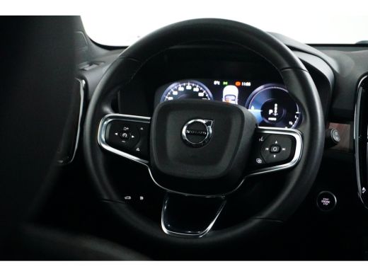 Volvo  XC40 T5 Plus Dark | Trekhaak | BLIS | Harman Kardon | Panoramadak | ActivLease financial lease