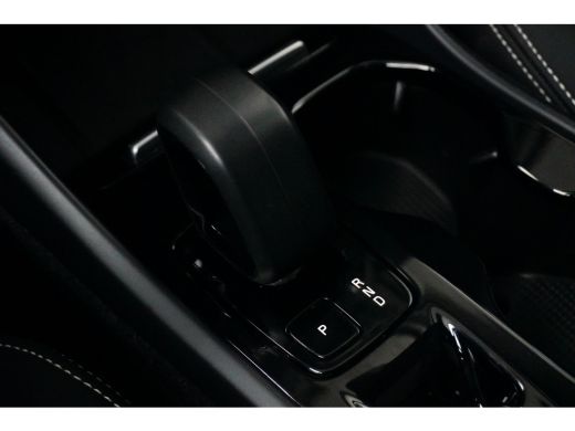 Volvo  XC40 T5 Plus Dark | Trekhaak | BLIS | Harman Kardon | Panoramadak | ActivLease financial lease