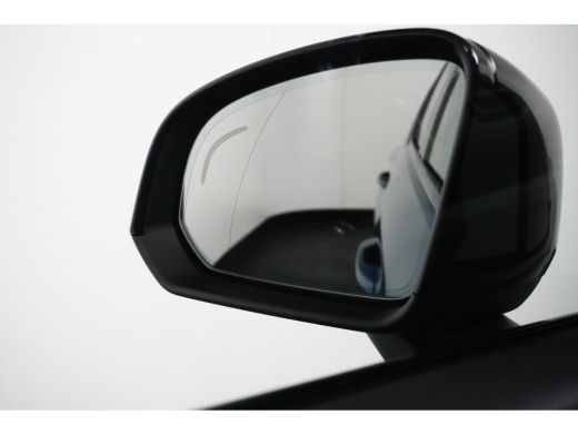 Volvo  XC40 T5 Plus Dark | Trekhaak | BLIS | Harman Kardon | Panoramadak | ActivLease financial lease