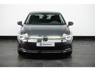 Volkswagen Golf VIII Lim. Style eHybrid | Achter uitrij camera |Stoelverwarming | Apple Carplay | Parkeersensoren |