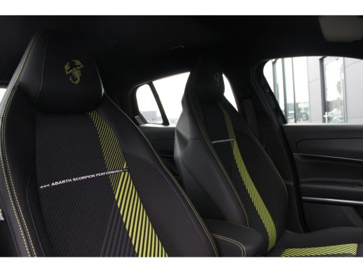Abarth 600e Turismo 54 kWh | Origineel NL auto | Nieuwprijs &euro;45.000,- | Lage kilometerstand | BTW | Uniek | ActivLease financial lease