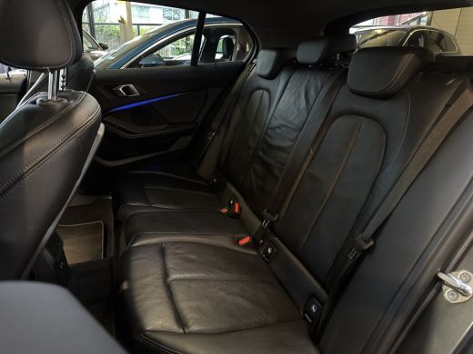 BMW 1 Serie 118IA 140PK AUT. HIGH EXECUTIVE SPORT PANORAMADAK/CAMERA/LEDER**** ActivLease financial lease