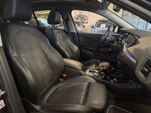 BMW 1 Serie 118IA 140PK AUT. HIGH EXECUTIVE SPORT PANORAMADAK/CAMERA/LEDER**** ActivLease financial lease