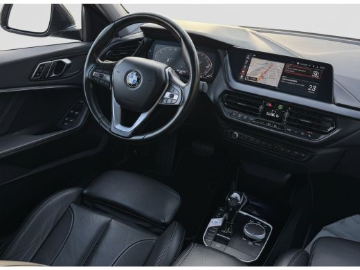 BMW 1 Serie 118IA 140PK AUT. HIGH EXECUTIVE SPORT PANORAMADAK/CAMERA/LEDER**** ActivLease financial lease