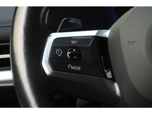 BMW iX1 xDrive30 M Sport / Sportstoelen / Achteruitrijcamera / M Adaptief onderstel / Comfort Access / Ad... ActivLease financial lease