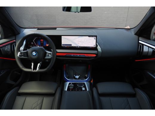 BMW X3 30e xDrive M Sport Automaat / Panoramadak / Trekhaak / Sportstoelen / Stoelventilatie / Stuurverw... ActivLease financial lease