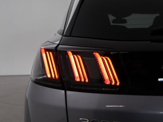 Peugeot 3008 1.6 HYbrid 225 PK PHEV ALLURE PACK + 19 INCH | ADAPTIVE CRUISE | CAMERA | NAVIGATIE | CARPLAY ActivLease financial lease