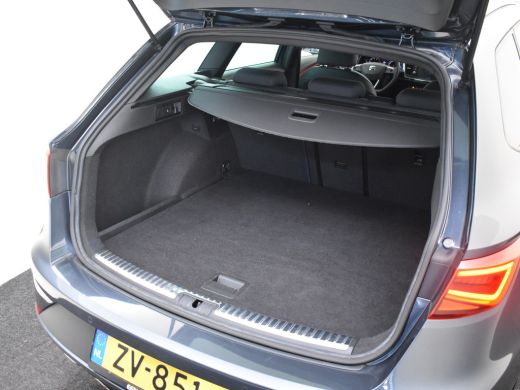 Seat Leon ST 1.5 TSI FR Business Intense l Stoelverwarming l Navigatie l Digital Dash l Camera l Parkeersen... ActivLease financial lease