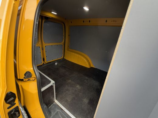 Volkswagen Caddy 2.0 TDI Euro 6 L1H1 BMT Trendline Trekhaak/cruise control ActivLease financial lease