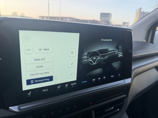 Volkswagen e-Transporter L2 Bulli 218PK | 360 camera | draadloos app connect | trekhaak ActivLease financial lease