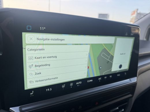 Volkswagen e-Transporter L2 Bulli 218PK | 360 camera | draadloos app connect | trekhaak ActivLease financial lease