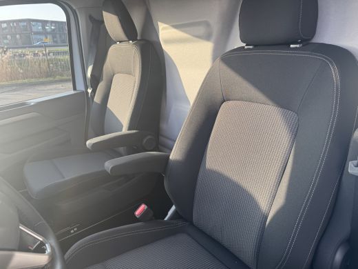 Volkswagen e-Transporter L2 Bulli 218PK | 360 camera | draadloos app connect | trekhaak ActivLease financial lease