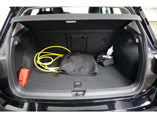 Volkswagen Golf 1.4 eHybrid 204PK PHEV | NAVIGATIE |  CAMERA | MEMORY STOEL | CRUISE CONTROL | 17INCH | FULL LED ActivLease financial lease