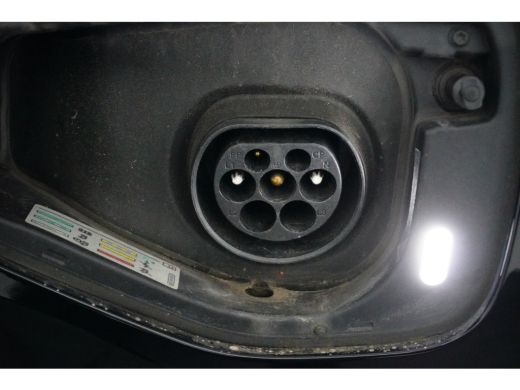 Volkswagen Golf 1.4 eHybrid 204PK PHEV | NAVIGATIE |  CAMERA | MEMORY STOEL | CRUISE CONTROL | 17INCH | FULL LED ActivLease financial lease