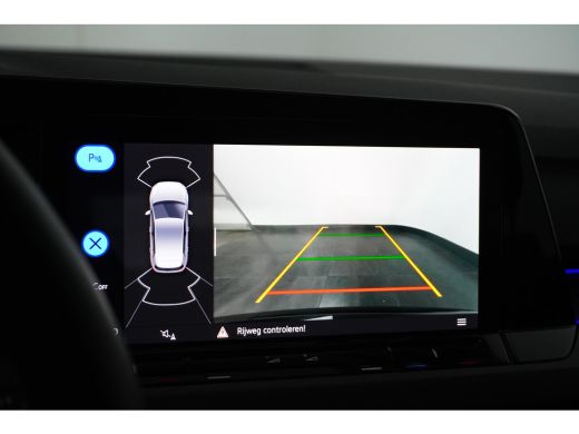 Volkswagen Golf 1.4 eHybrid 204PK PHEV | NAVIGATIE |  CAMERA | MEMORY STOEL | CRUISE CONTROL | 17INCH | FULL LED ActivLease financial lease