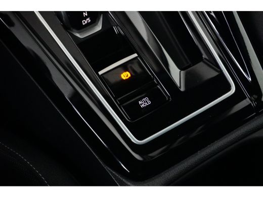 Volkswagen Golf 1.4 eHybrid 204PK PHEV | NAVIGATIE |  CAMERA | MEMORY STOEL | CRUISE CONTROL | 17INCH | FULL LED ActivLease financial lease