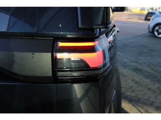 Volkswagen ID. Buzz Cargo Cargo Bulli edition 79 kWh | 286 pk | Trekhaak | Achterdeuren | 19" Velgen 'Tilburg' | Navi | Cru... ActivLease financial lease