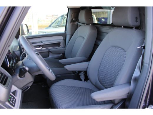 Volkswagen ID. Buzz Cargo Cargo Bulli edition 79 kWh | 286 pk | Trekhaak | Achterdeuren | 19" Velgen 'Tilburg' | Navi | Cru... ActivLease financial lease