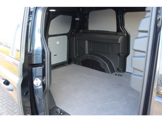 Volkswagen ID. Buzz Cargo Cargo Bulli edition 79 kWh | 286 pk | Trekhaak | Achterdeuren | 19" Velgen 'Tilburg' | Navi | Cru... ActivLease financial lease