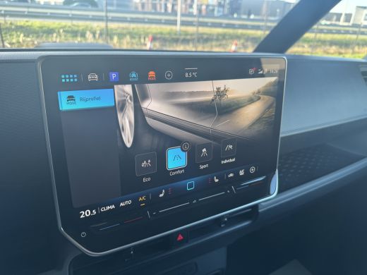 Volkswagen ID. Buzz Cargo Cargo Achteruitrijcamera | verwarmbare voorruit | draadloos app connect | trekhaak ActivLease financial lease