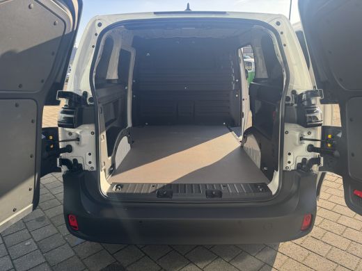 Volkswagen ID. Buzz Cargo Cargo Achteruitrijcamera | verwarmbare voorruit | draadloos app connect | trekhaak ActivLease financial lease