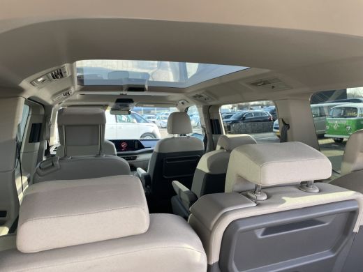 Volkswagen Multivan 1.5 eHybrid L2 4Motion | 7 Zits | Panoramadak ActivLease financial lease