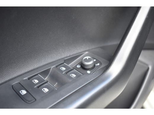 Volkswagen Polo 2.0 TSI GTI TSI 210PK DSG GTI-SPORT LED/CARPLAY/PDC FABRIEKS GARANTIE ActivLease financial lease