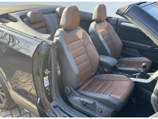 Volkswagen T-Roc 1.5 TSI 150PK SPORT TREKHAAK/NAVI/VIRTUAL ActivLease financial lease