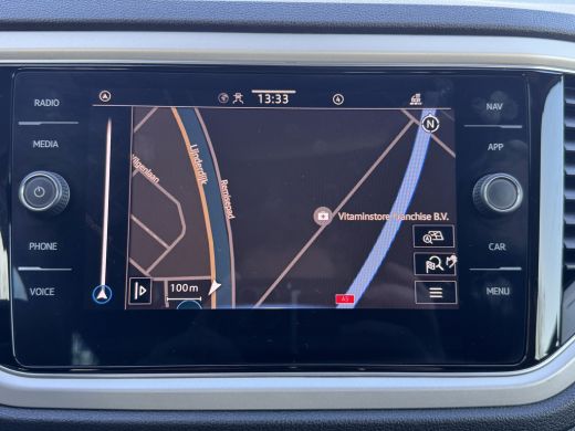 Volkswagen T-Roc 1.5 TSI 150PK SPORT TREKHAAK/NAVI/VIRTUAL ActivLease financial lease